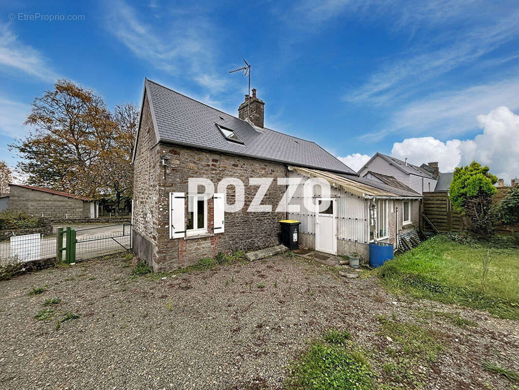 Maison à CHERENCE-LE-HERON