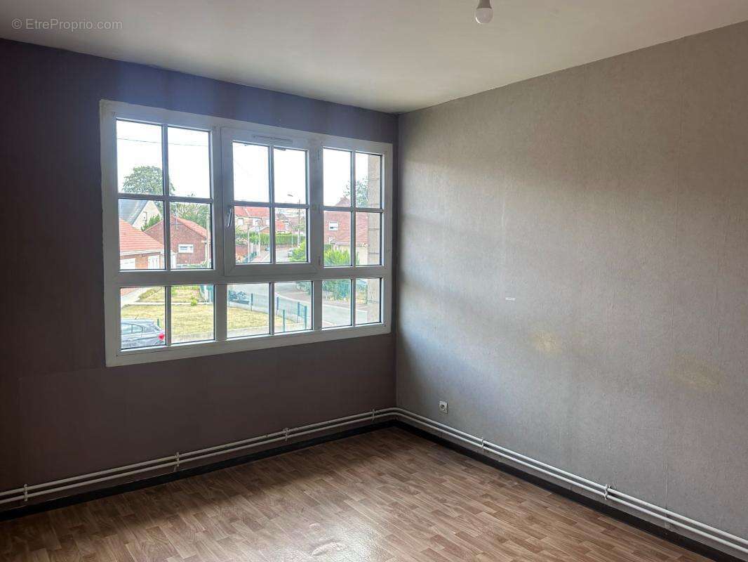 LENS - Maison T5 de 102 m² - photo 4