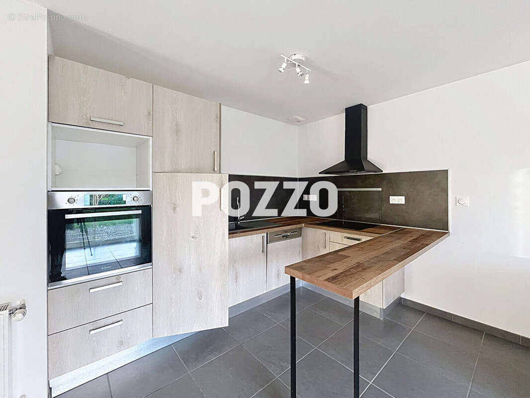 Maison à SAINT-PLANCHERS