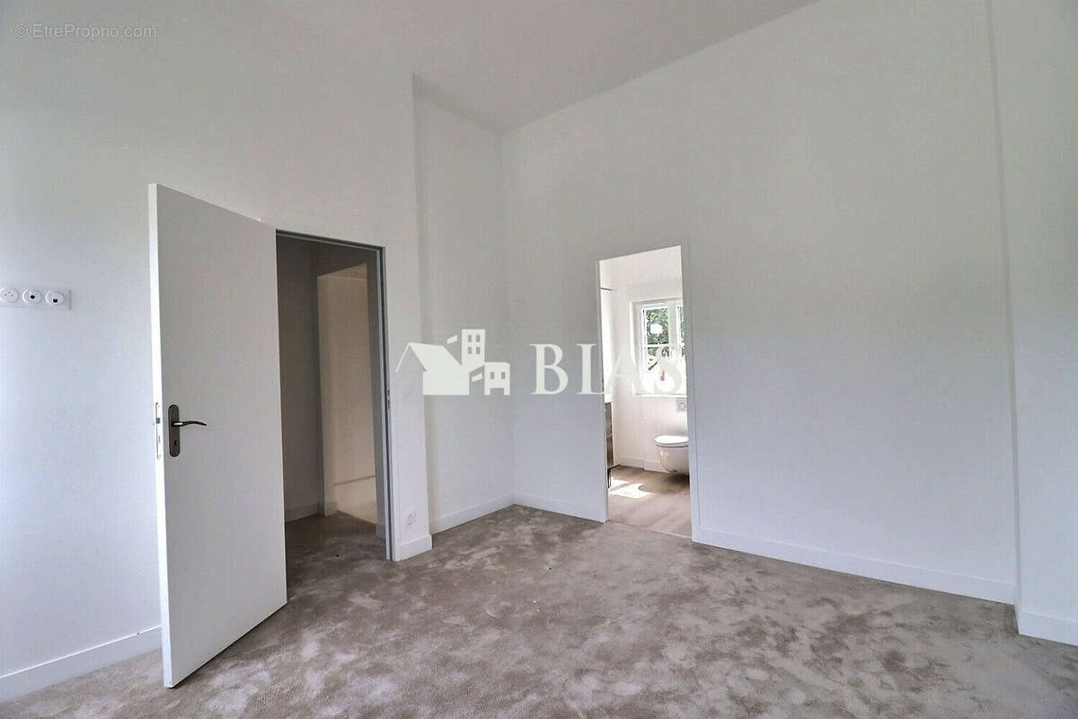 Maison 90 m² à Pont-L'eveque  - photo 8