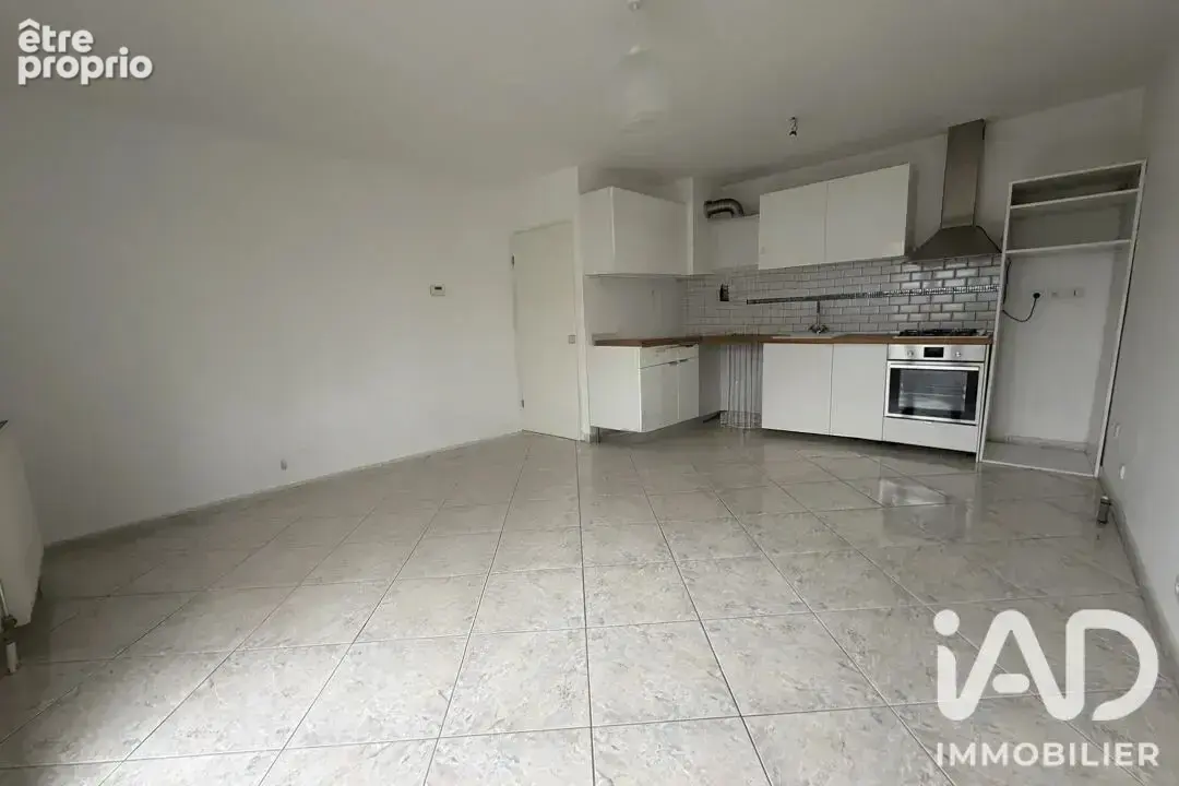 Photo 1 - Appartement à BUSSY-SAINT-GEORGES
