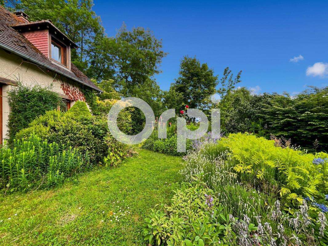Maison à ANGERVILLE-LA-CAMPAGNE
