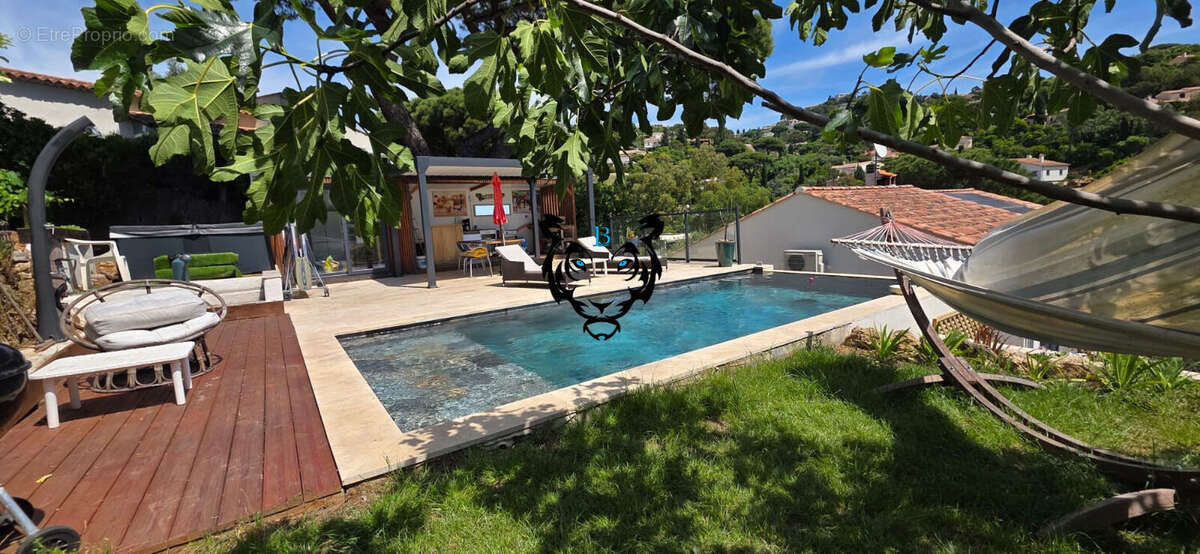 Maison avec piscine vue mer proche centre et plages - Les issambres - photo 17