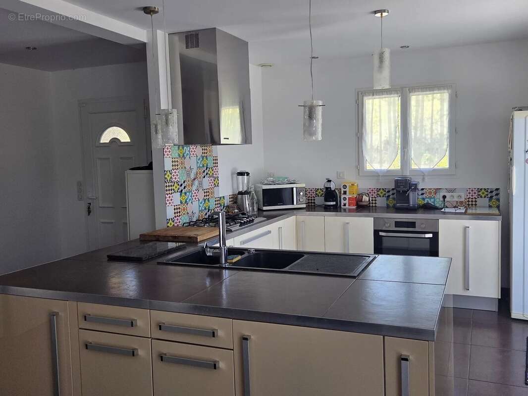 Maison 149 m² à Montpezat-De-Quercy  - photo 3