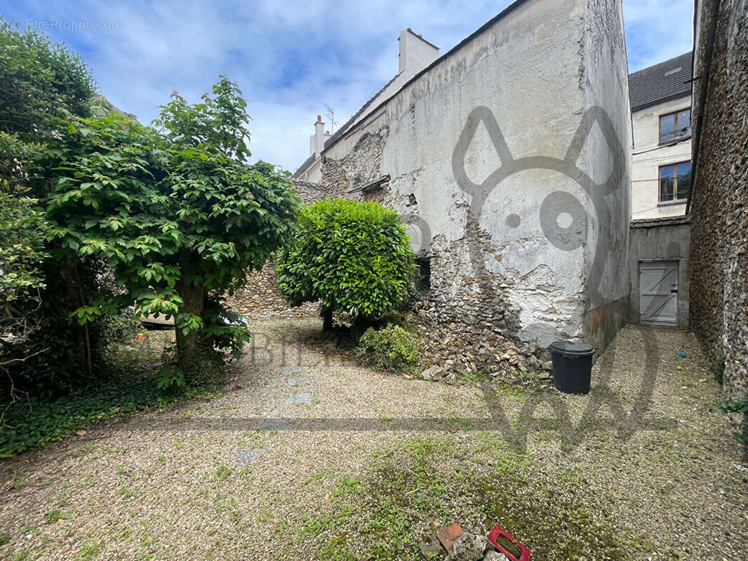 Maison à COULOMMIERS