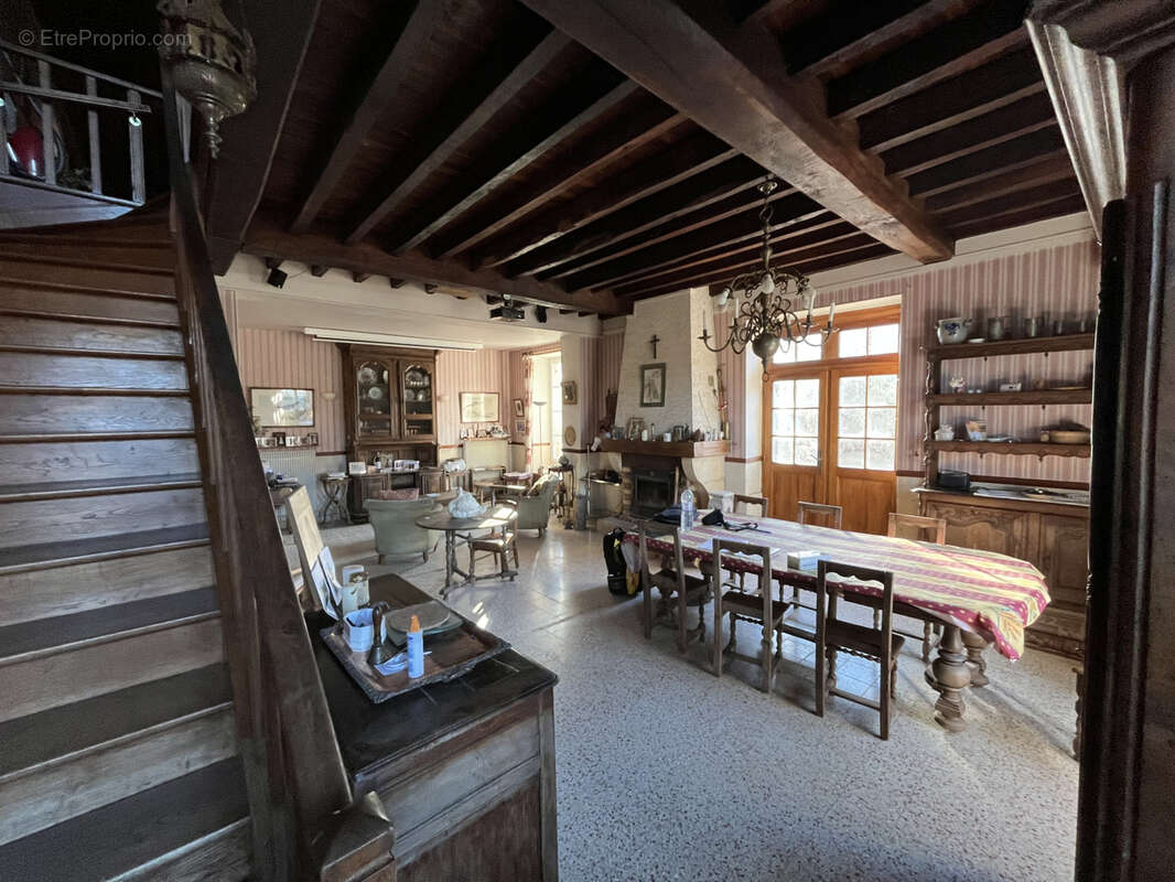 Autre à QUINCY-LE-VICOMTE