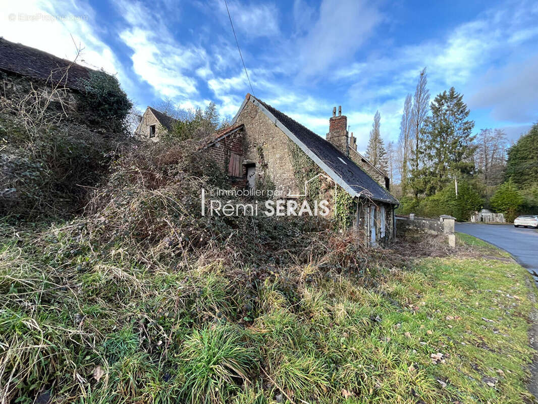 Maison à CHAMPSECRET