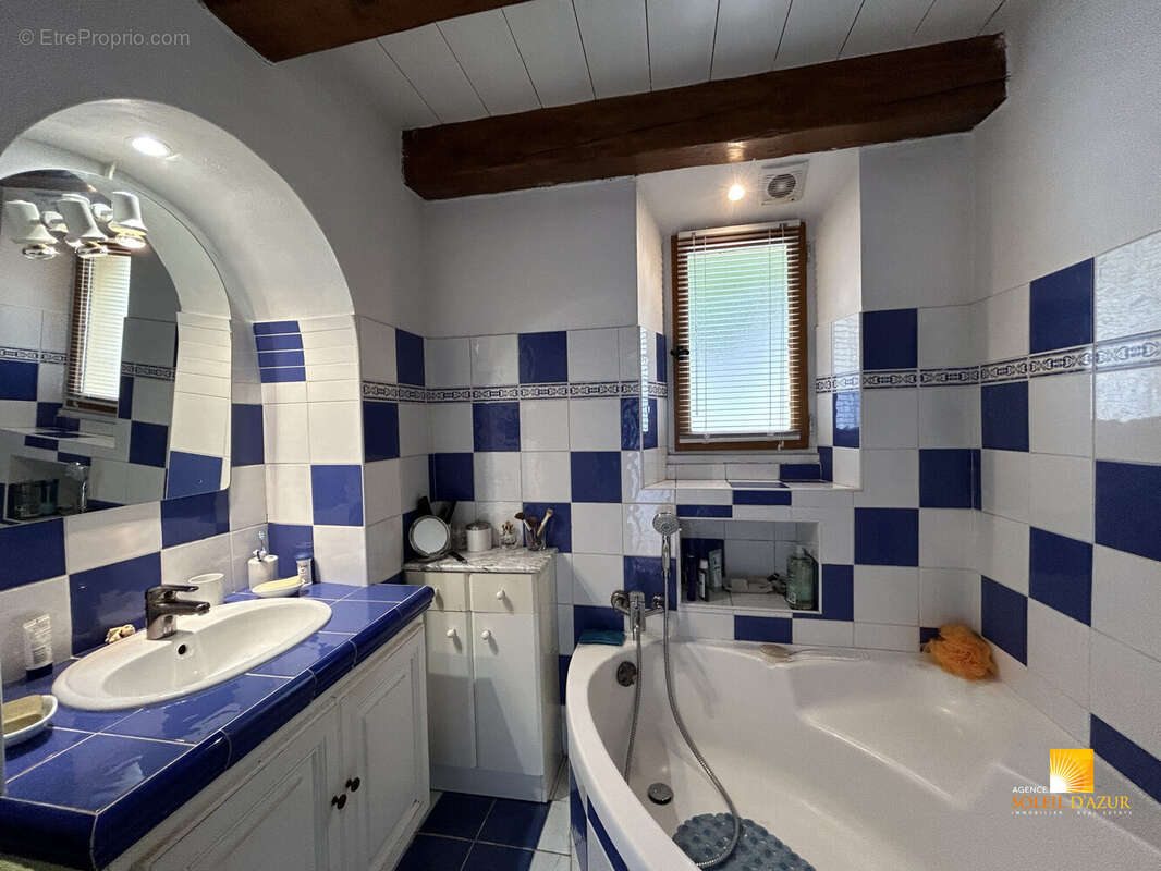 Maison à SPERACEDES