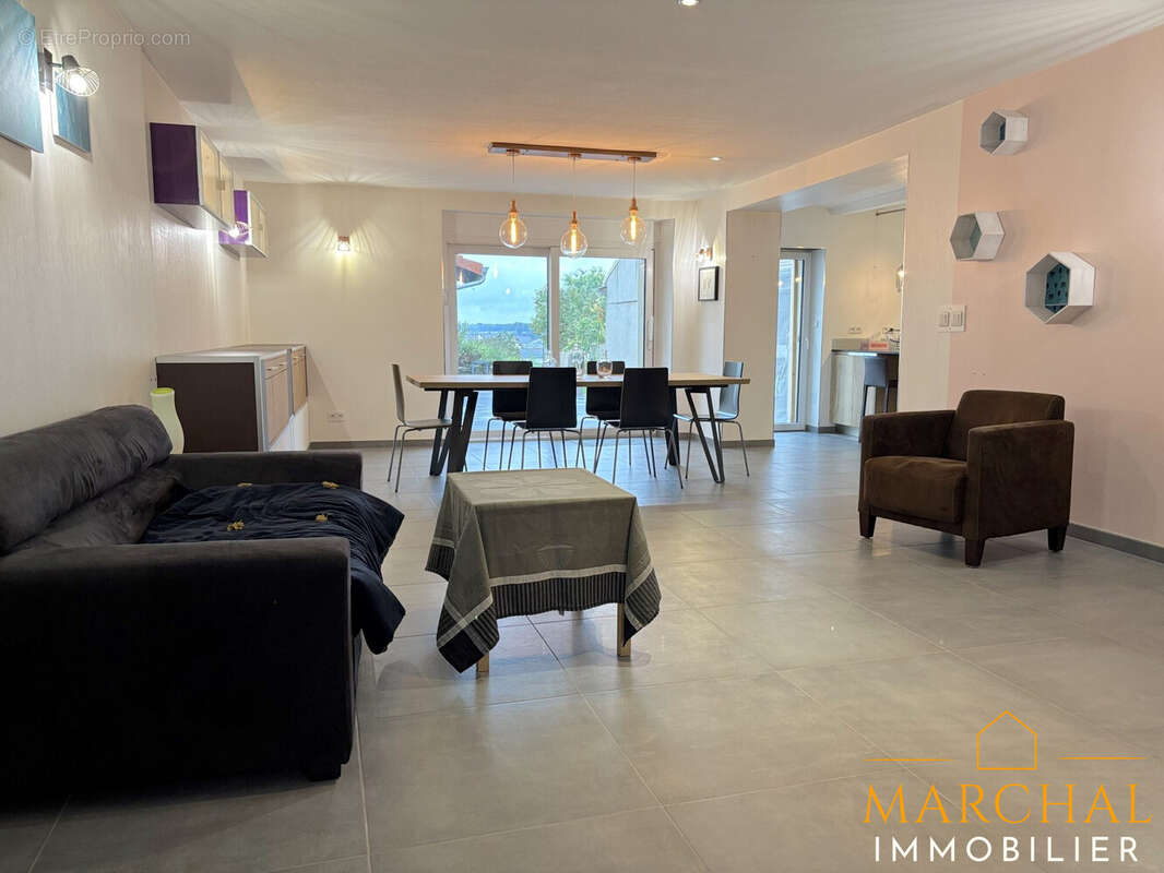 Maison à SANRY-SUR-NIED