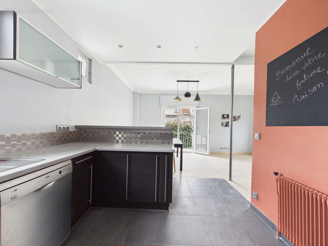 Maison à SARTROUVILLE