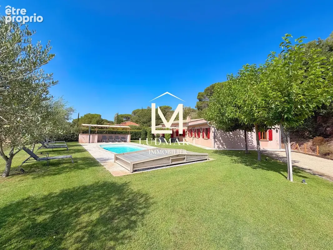 Vidauban   Villa récente de plain-pied avec piscine sur environ 7 500 m2 - photo 6