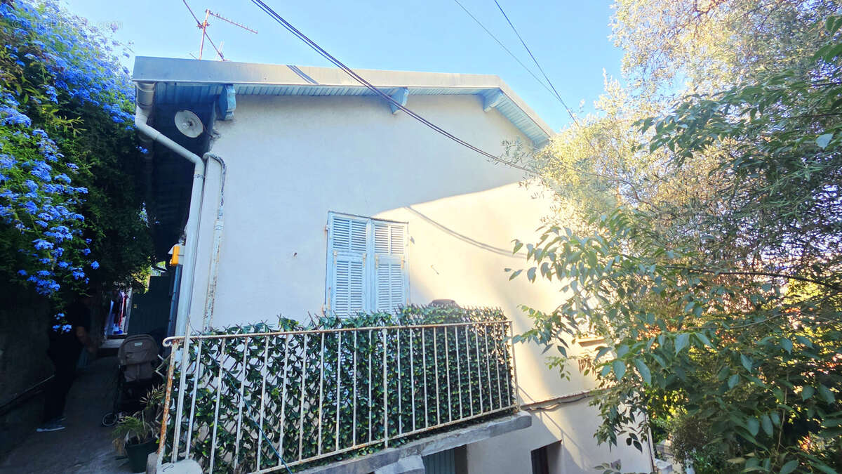 Lot de deux appartements avec cave. nice - estienne d'orves - photo 2