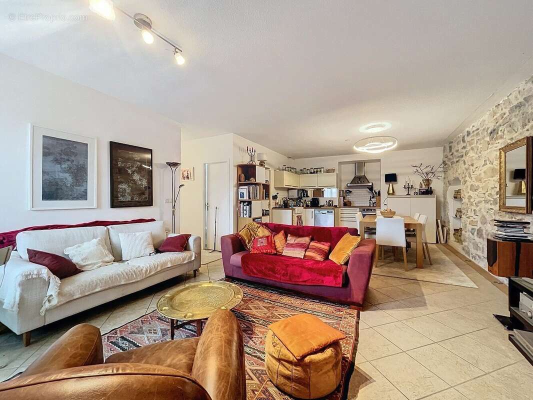 Appartement à VARCES-ALLIERES-ET-RISSET