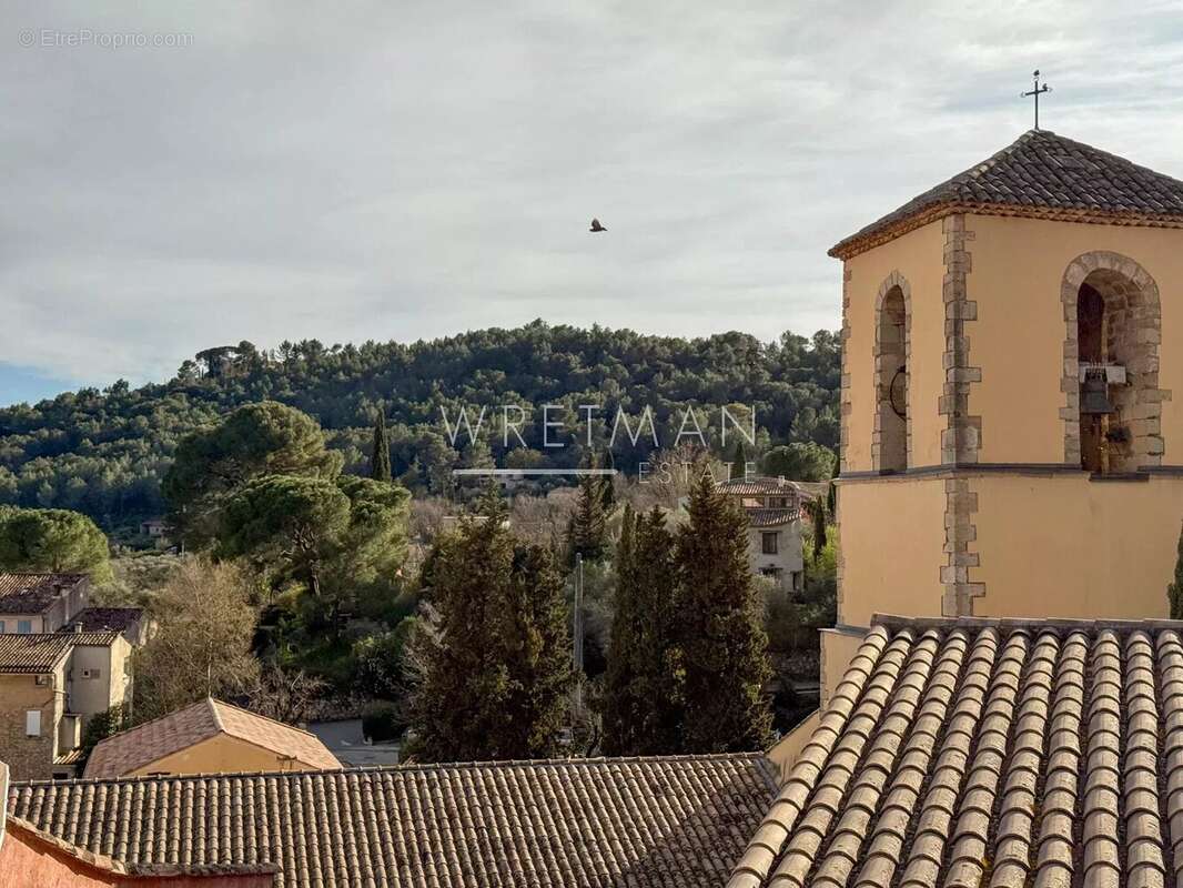 Maison à COTIGNAC