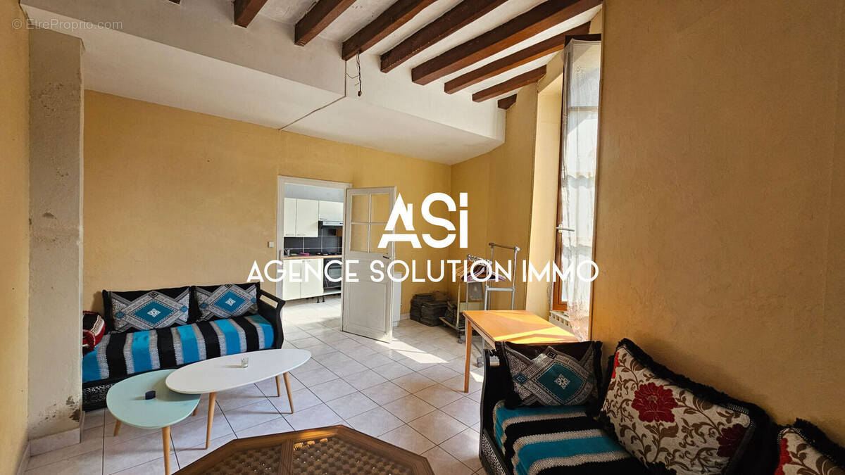 Appartement à SILLE-LE-GUILLAUME