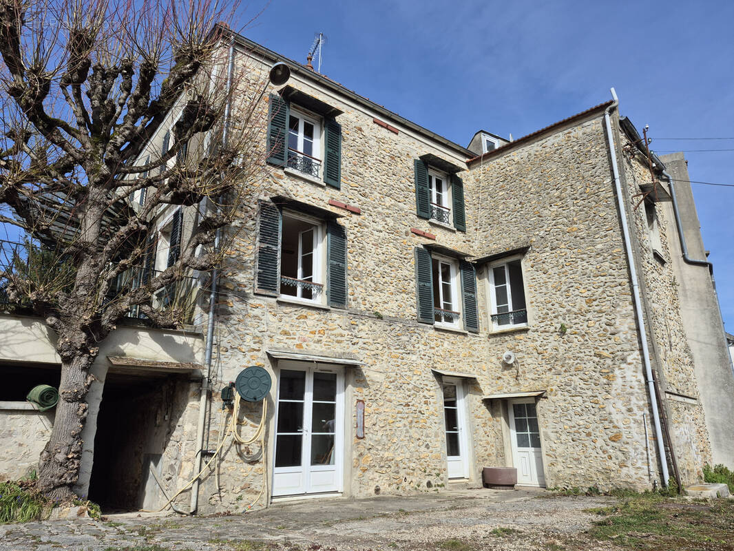 Maison à ROZAY-EN-BRIE