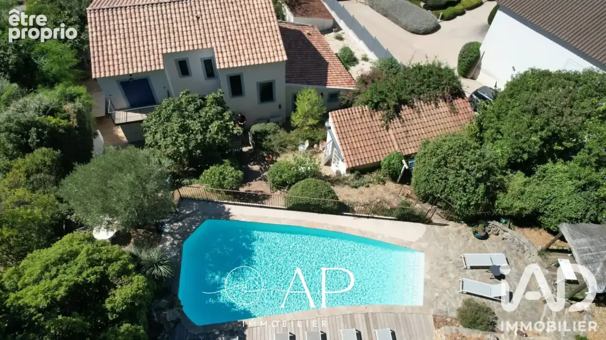 Photo 1 - Maison à CARQUEIRANNE