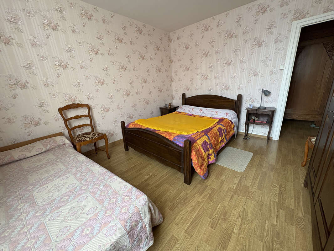 Maison à L&#039;EGUILLE