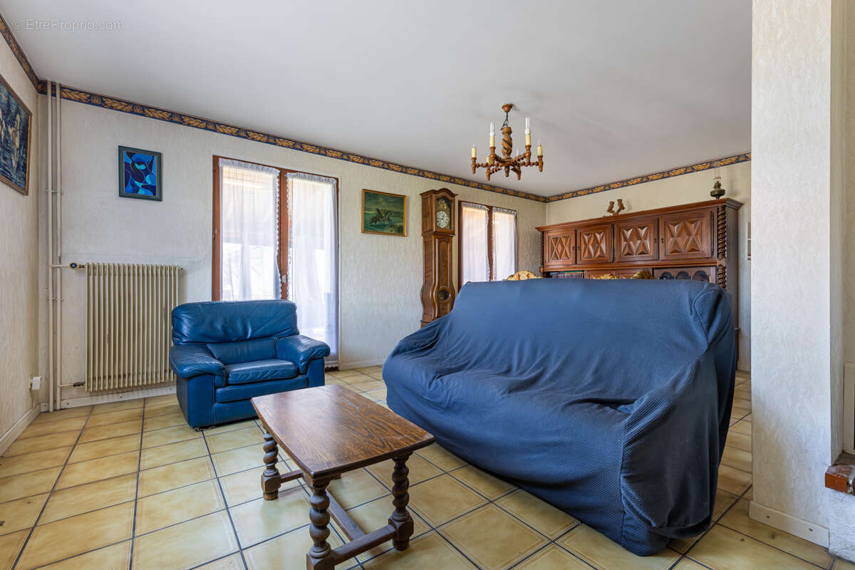 Propriété 7 pièces 183 m2 - photo 8