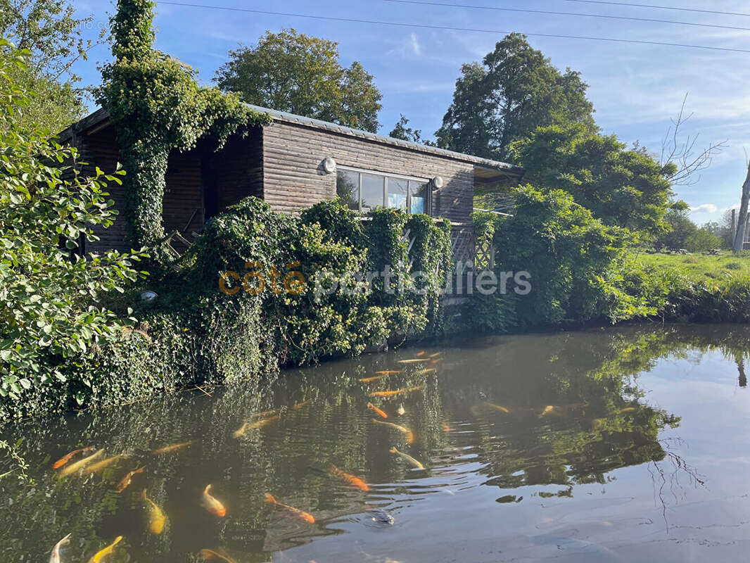 Terrain à MOON-SUR-ELLE