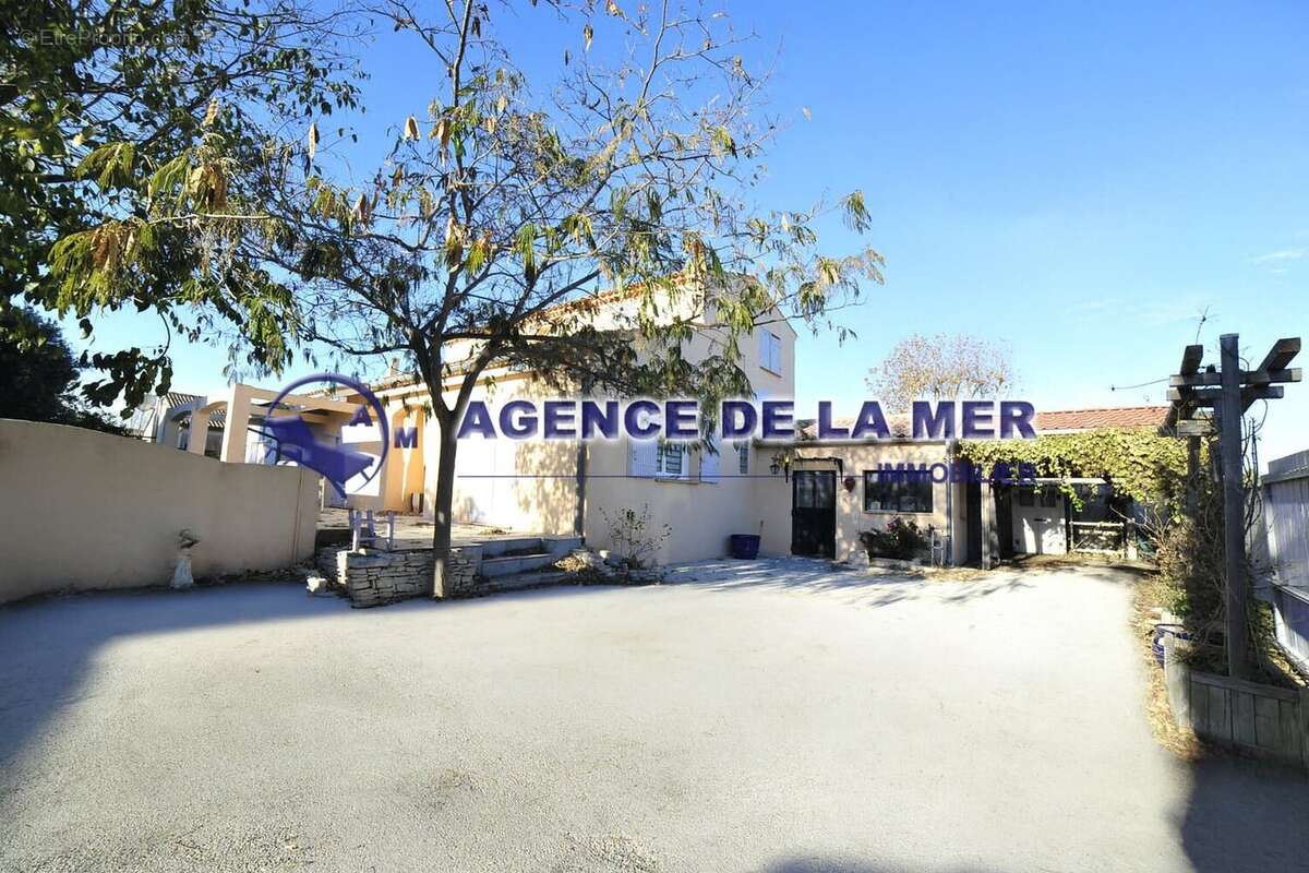 Maison à AIGUES-MORTES