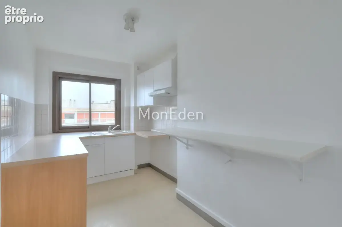 Appartement Neuilly Sur Seine 3 pièce(s) Balcon vue Tour Eiffel - photo 7