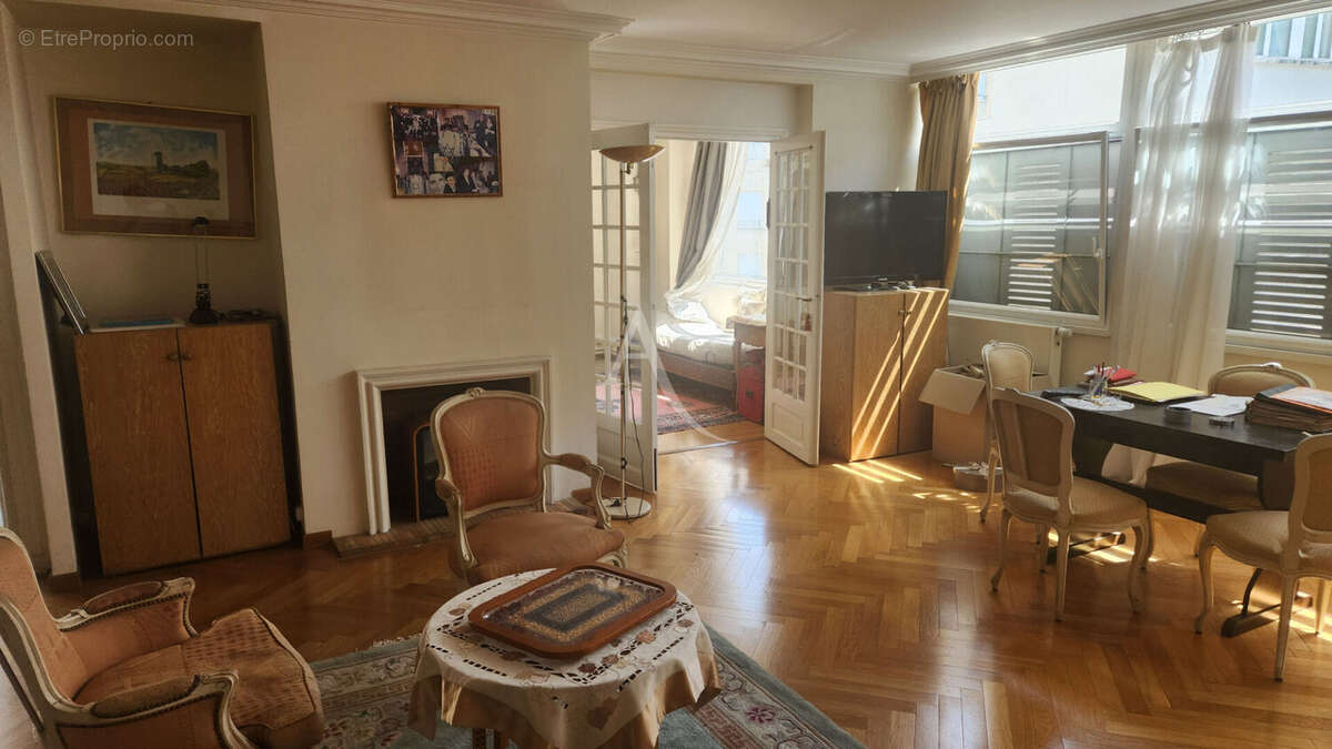 Appartement 3 pièces 95 M² PARIS 16 - photo 7