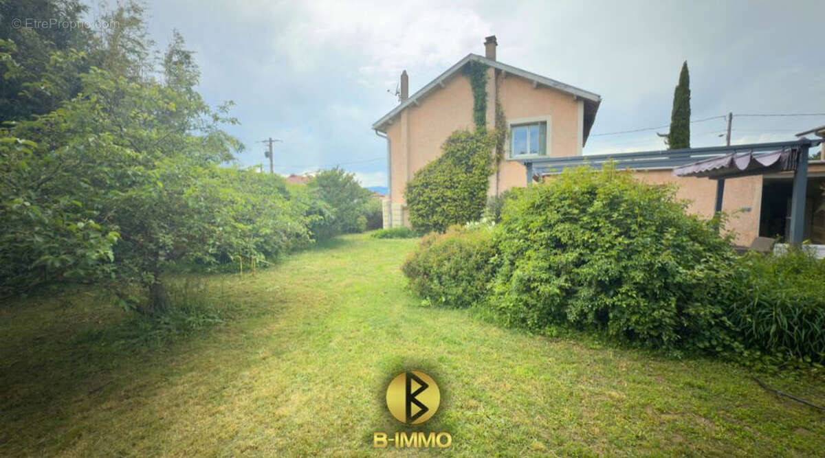 Maison à ROUSSILLON