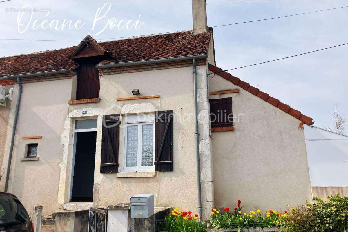 Maison à MEHUN-SUR-YEVRE