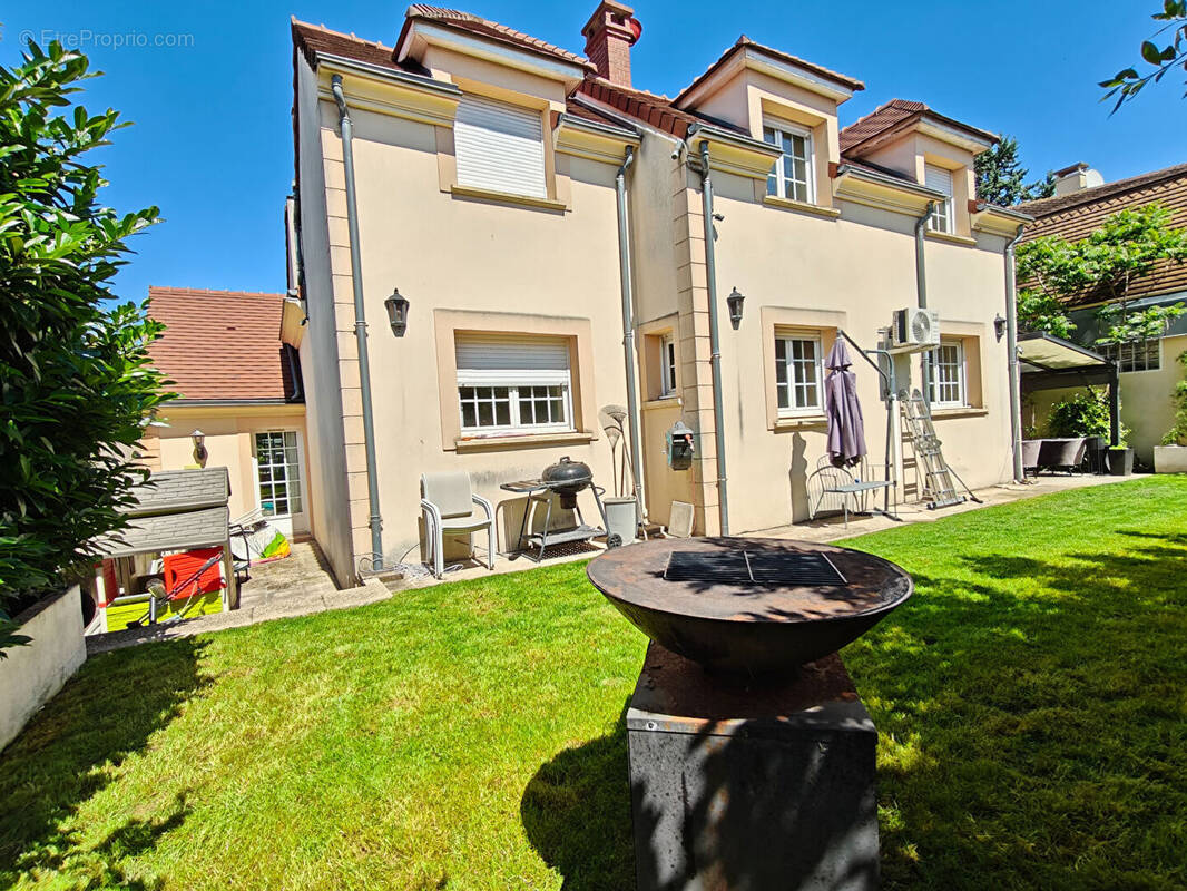 Maison à BEZONS
