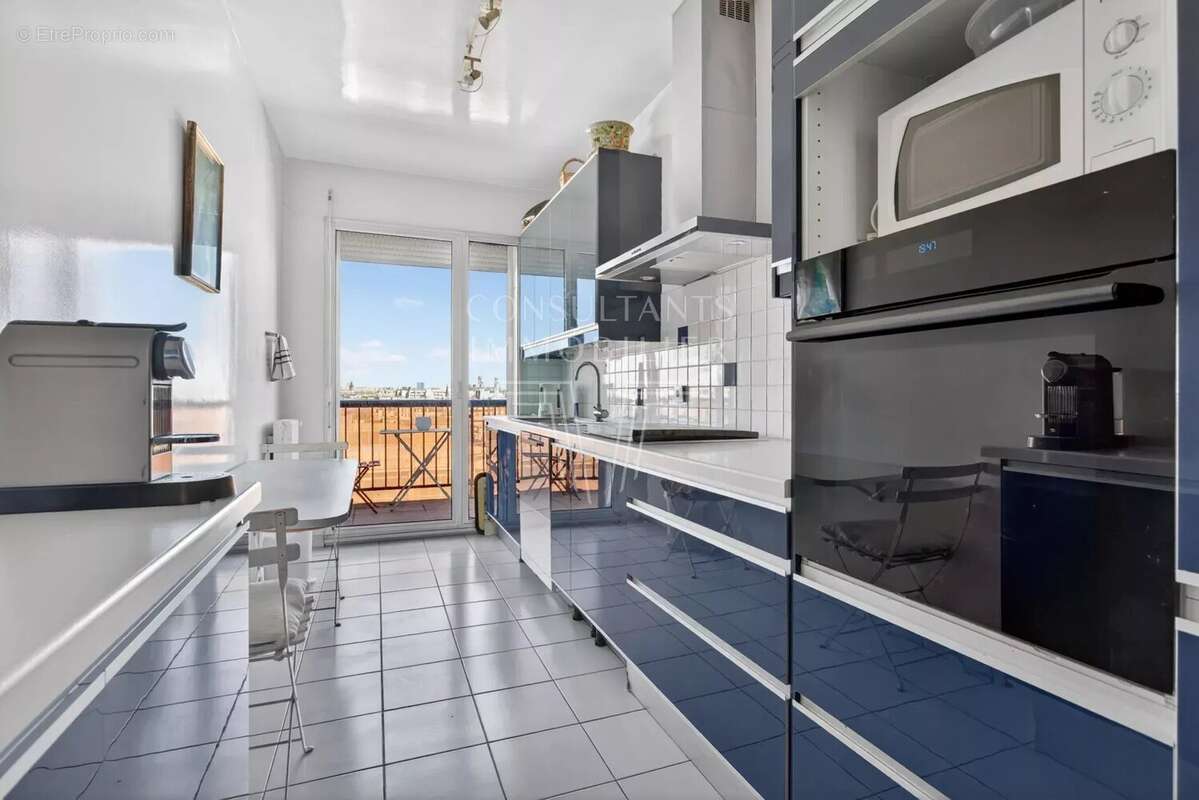 Appartement à PARIS-7E