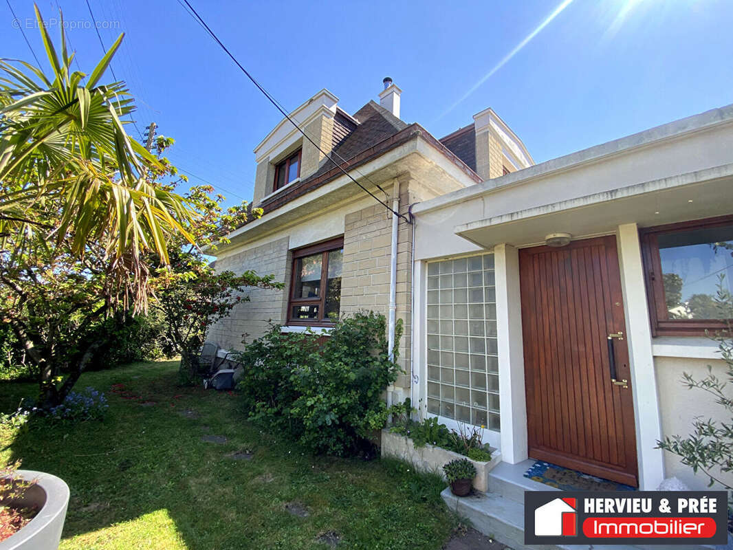 Maison à OUISTREHAM