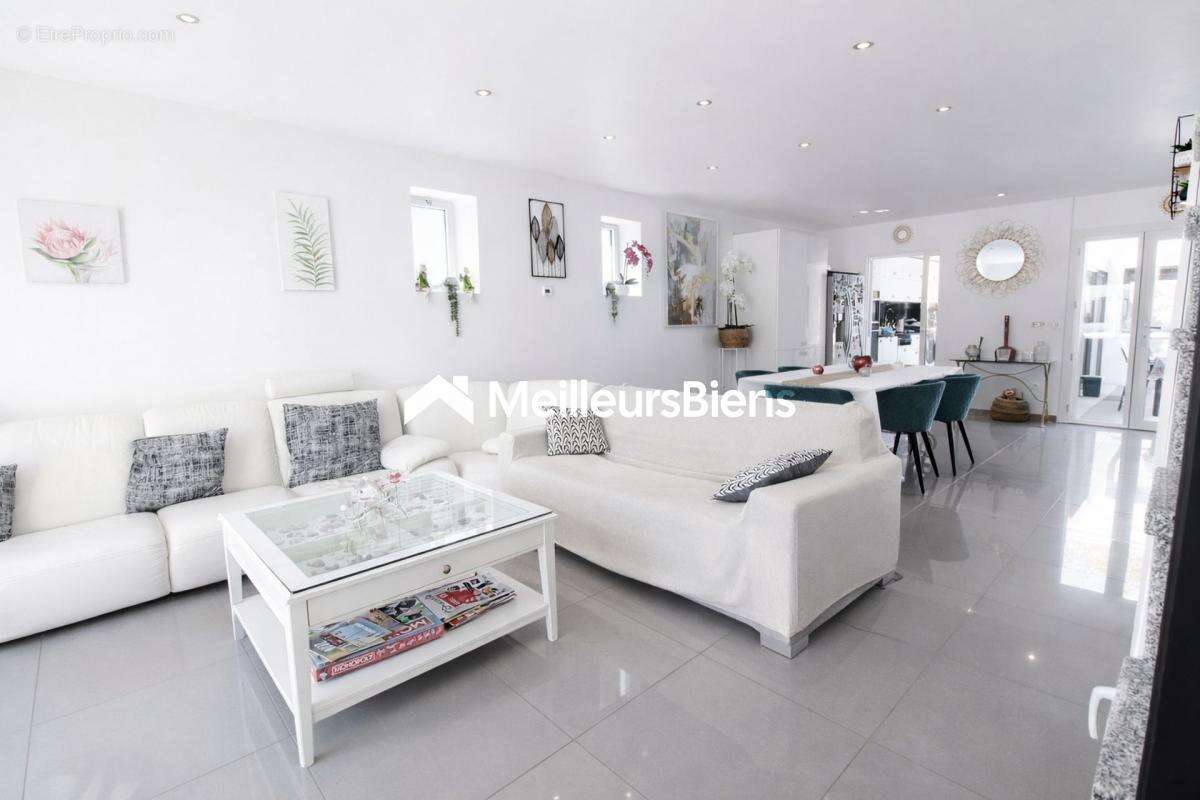 Maison à SAVIGNY-SUR-ORGE