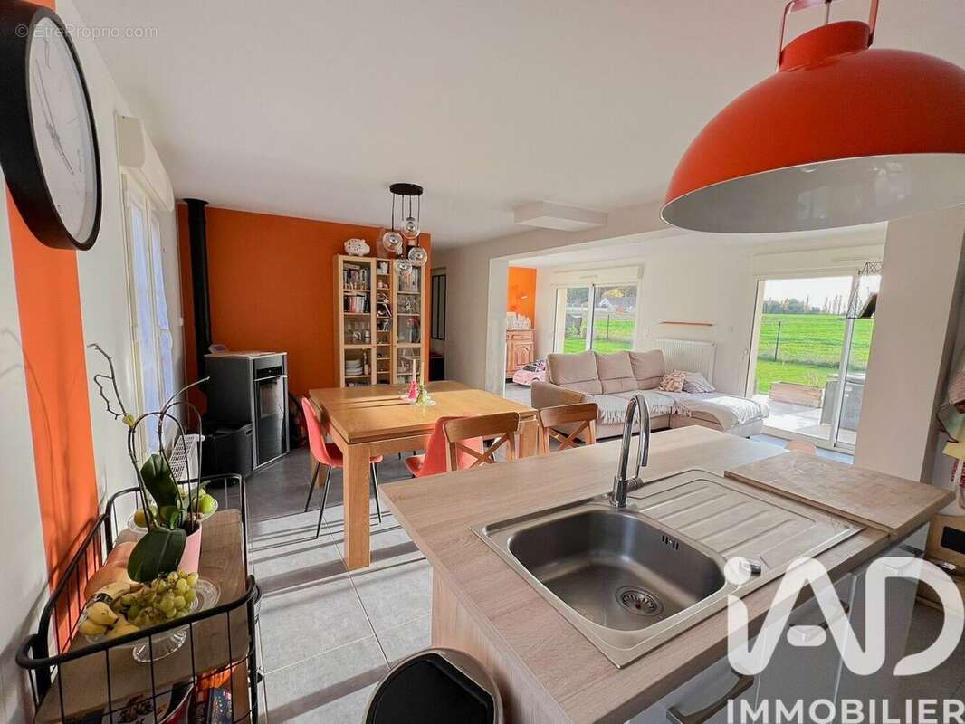 Photo 4 - Maison à NEAUPHLETTE