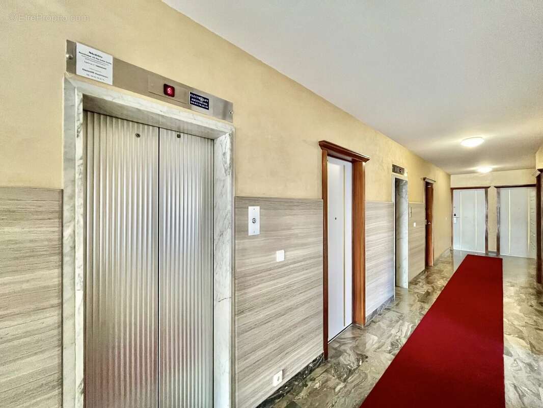 Appartement à ROQUEBRUNE-CAP-MARTIN