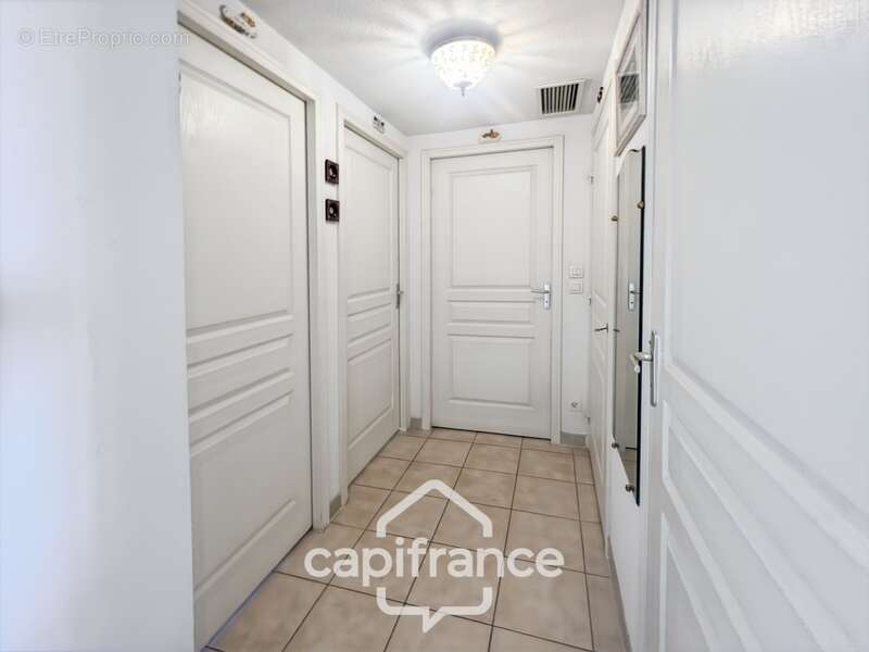 Appartement à HYERES