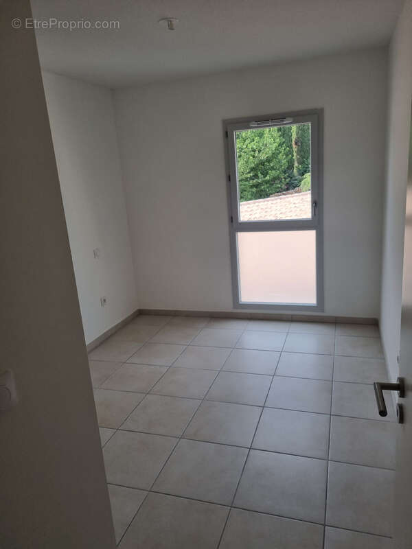 Appartement T4 de 86 m2 avec terrasse 17 m2 et garage , à Marsillargues - photo 8