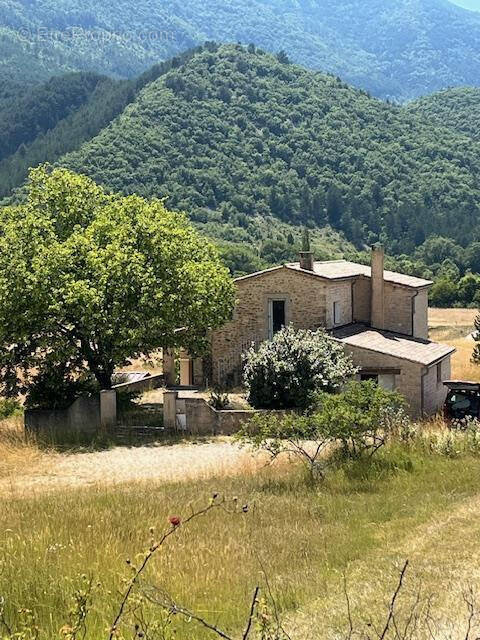 Maison à MONTBRUN-LES-BAINS