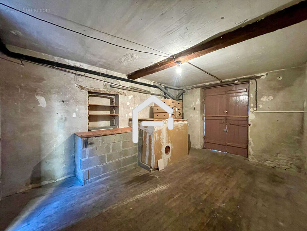 Maison à BRIENON-SUR-ARMANCON