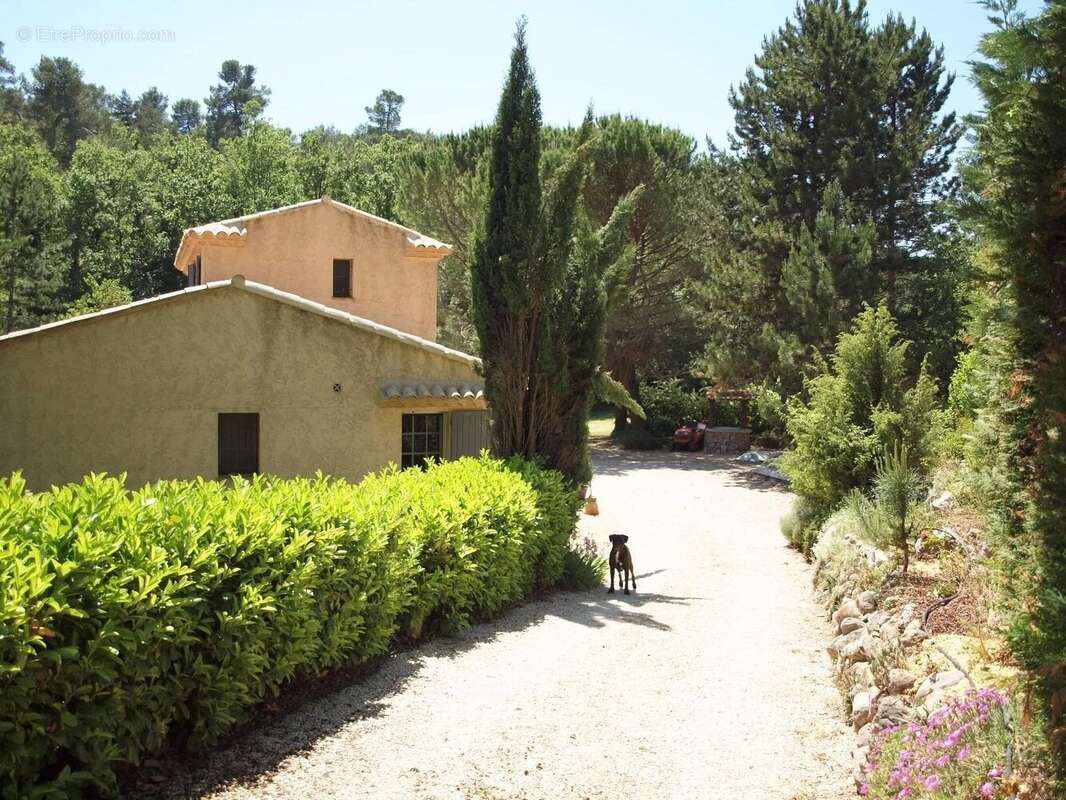 Maison à MIRABEAU