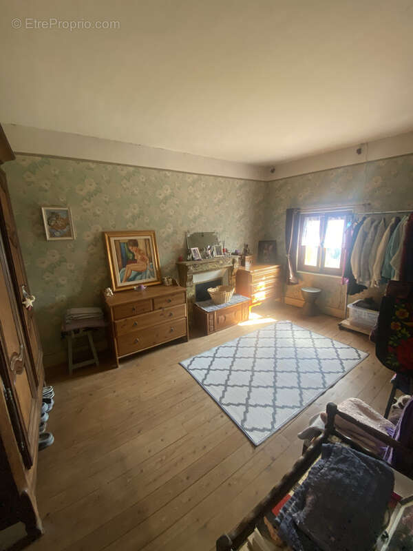 Autre à BARRAIS-BUSSOLLES