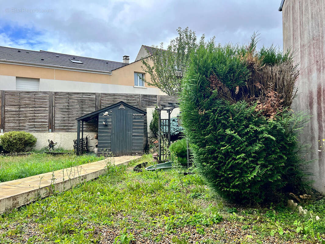 Maison à LE PLESSIS-ROBINSON