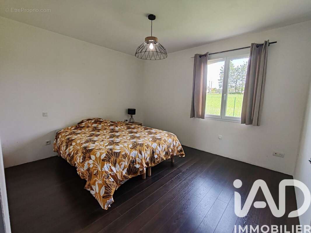 Maison 125 m² à Marolles-Sous-Lignieres  - photo 5