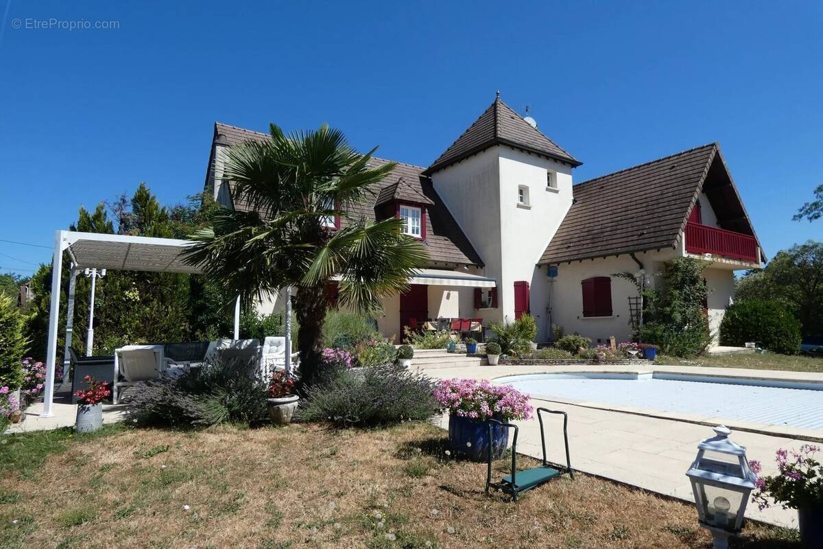 Maison à COUCHES