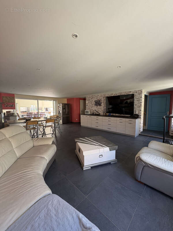 Maison 105 m² à Corent  - photo 14