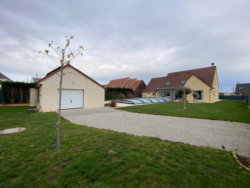 Maison à LA SUZE-SUR-SARTHE