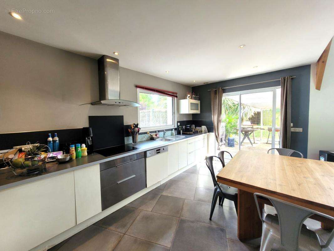 Maison à TREILLIERES