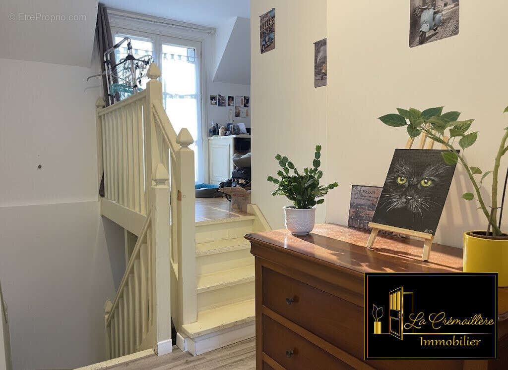 Appartement à SAINT-ARNOULT-EN-YVELINES