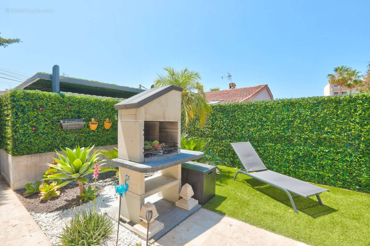Appartement à CAGNES-SUR-MER