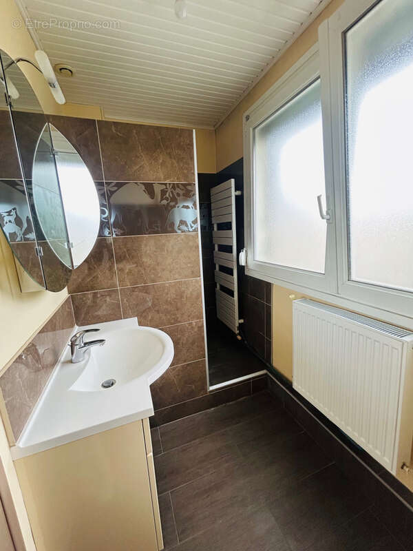 Maison 3 chambres jardin garage Camon - photo 9